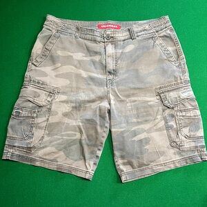 Union bay 38 cargo shorts army